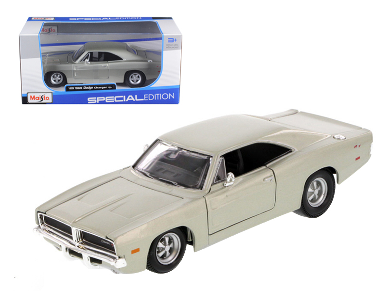 2010 Chevrolet Camaro RS SS Police 1/18 Diecast Model Car by Maisto