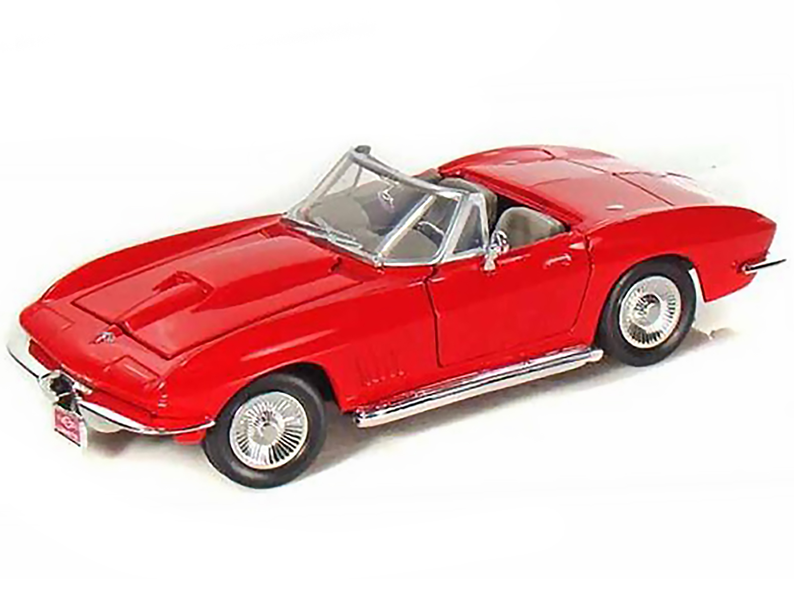 1967 Chevrolet Corvette Convertible Red 1/24 Diecast Model Car by Motormax thumbnail 2