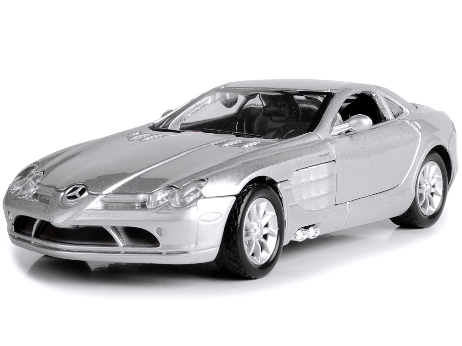 Mercedes McLaren SLR Silver 1/24 Diecast Model Car by Motormax thumbnail 2