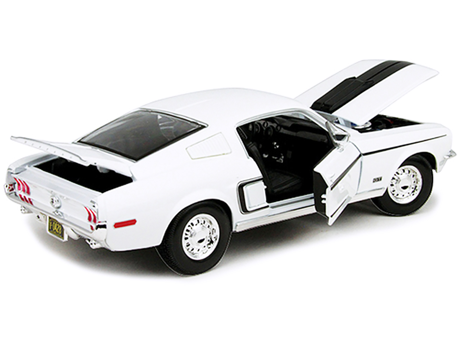 1968 Ford Mustang CJ Cobra Jet White 1/18 Diecast Model Car by Maisto thumbnail 3