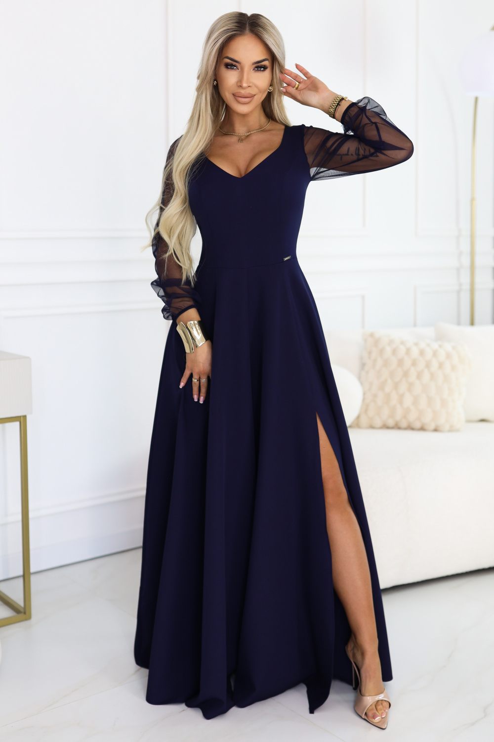 Long dress model 227099 Numoco