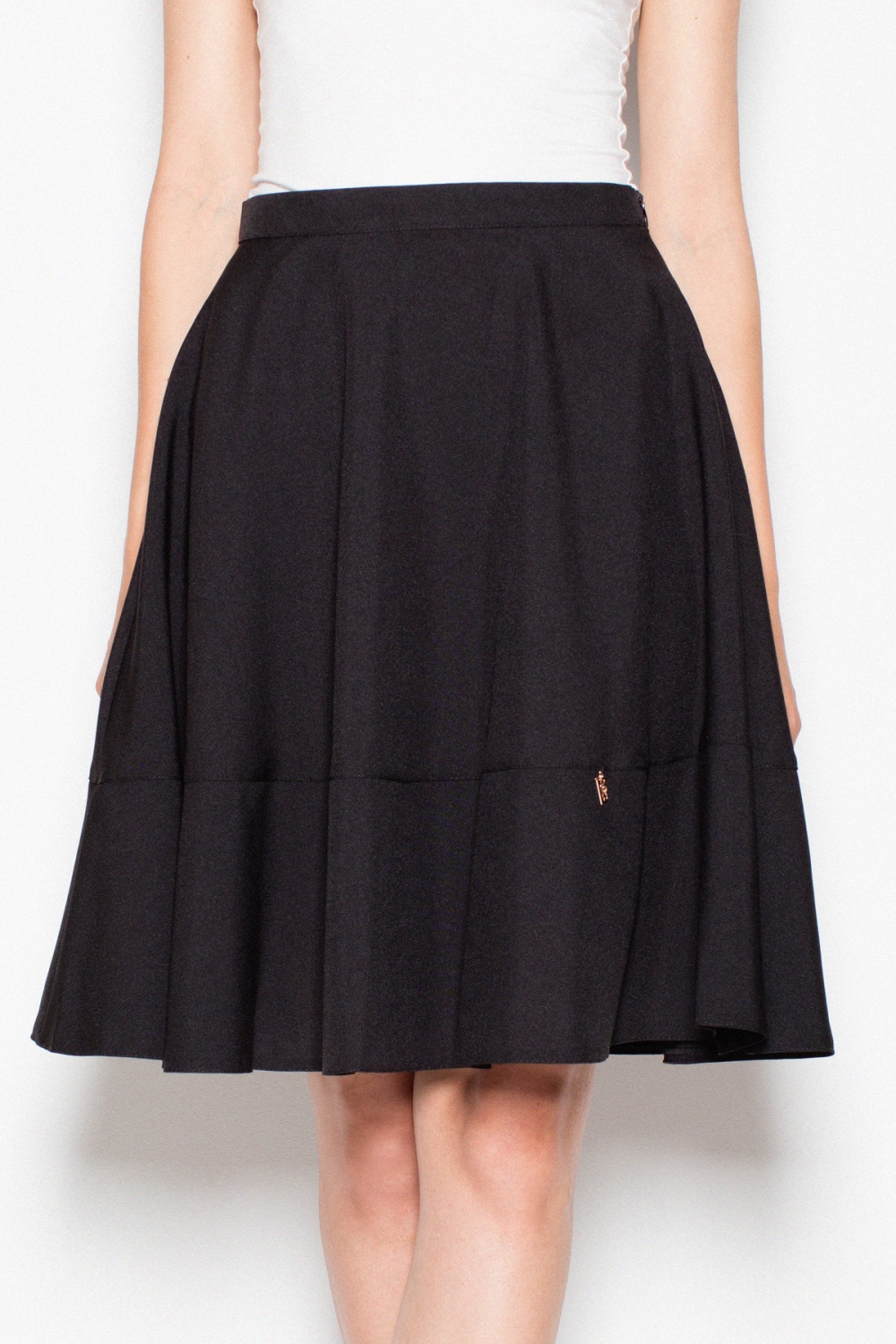Skirt model 77376 Venaton