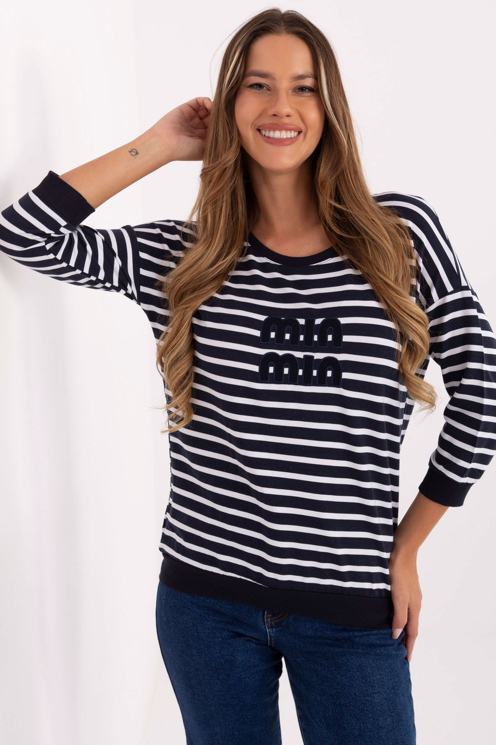 Blouse model 217310 Relevance