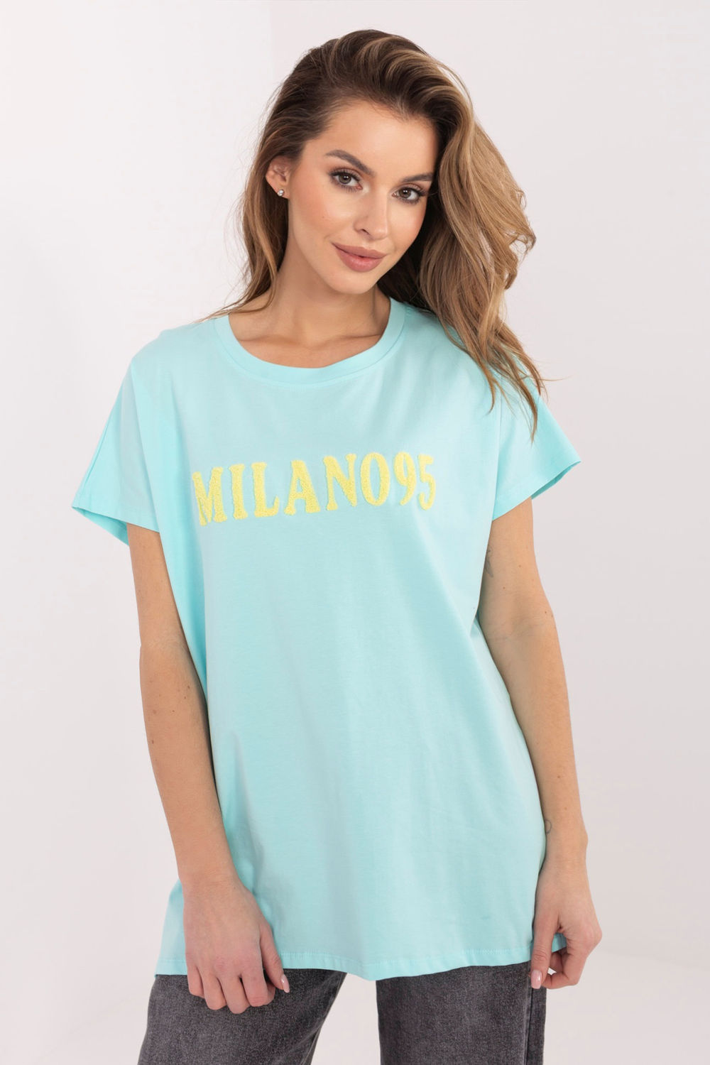 T-shirt model 225479 Relevance