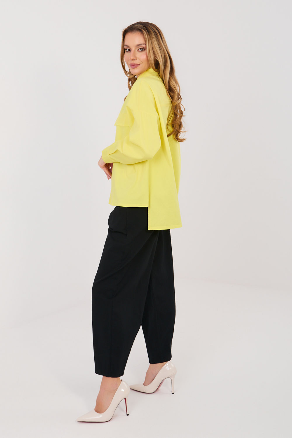 Women trousers model 224177 Italy Moda