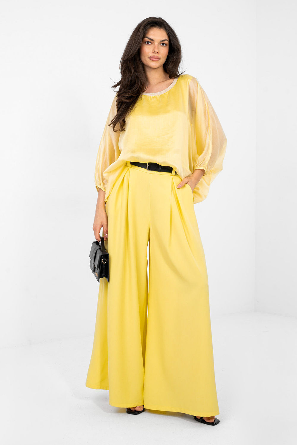 Blouse model 224051 Italy Moda