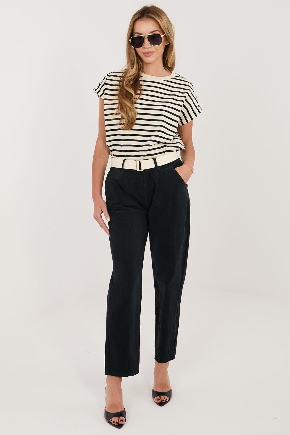 corduroy trousers model 226456 Italy Moda