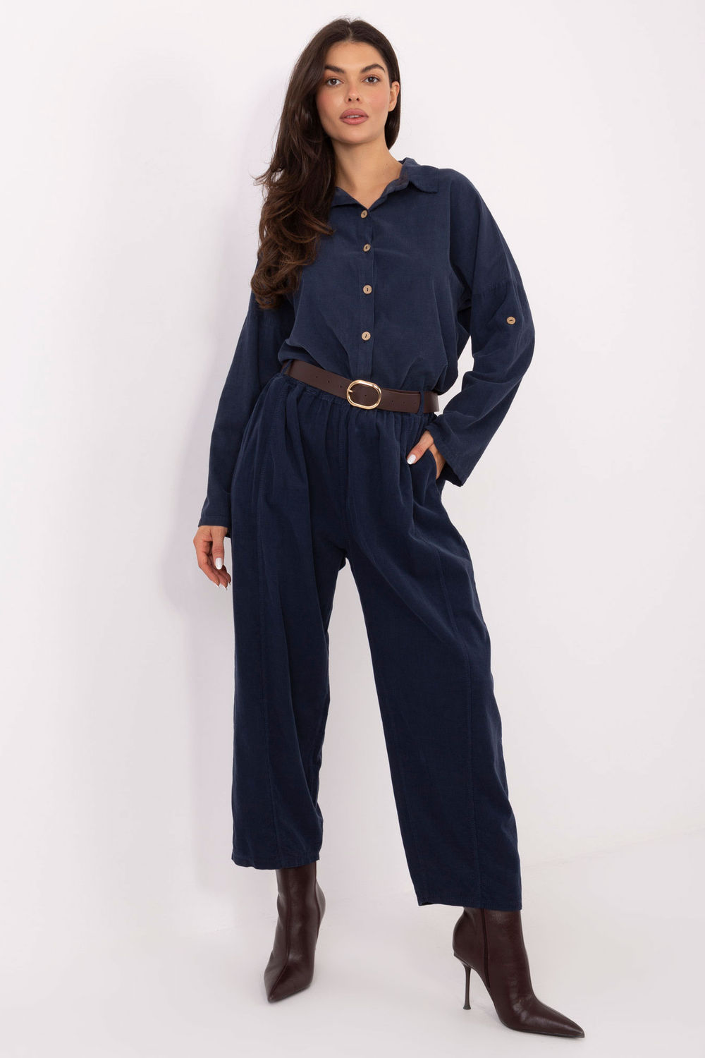 corduroy trousers model 220818 Italy Moda