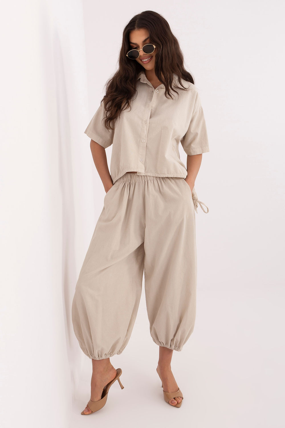 corduroy trousers model 226233 Italy Moda