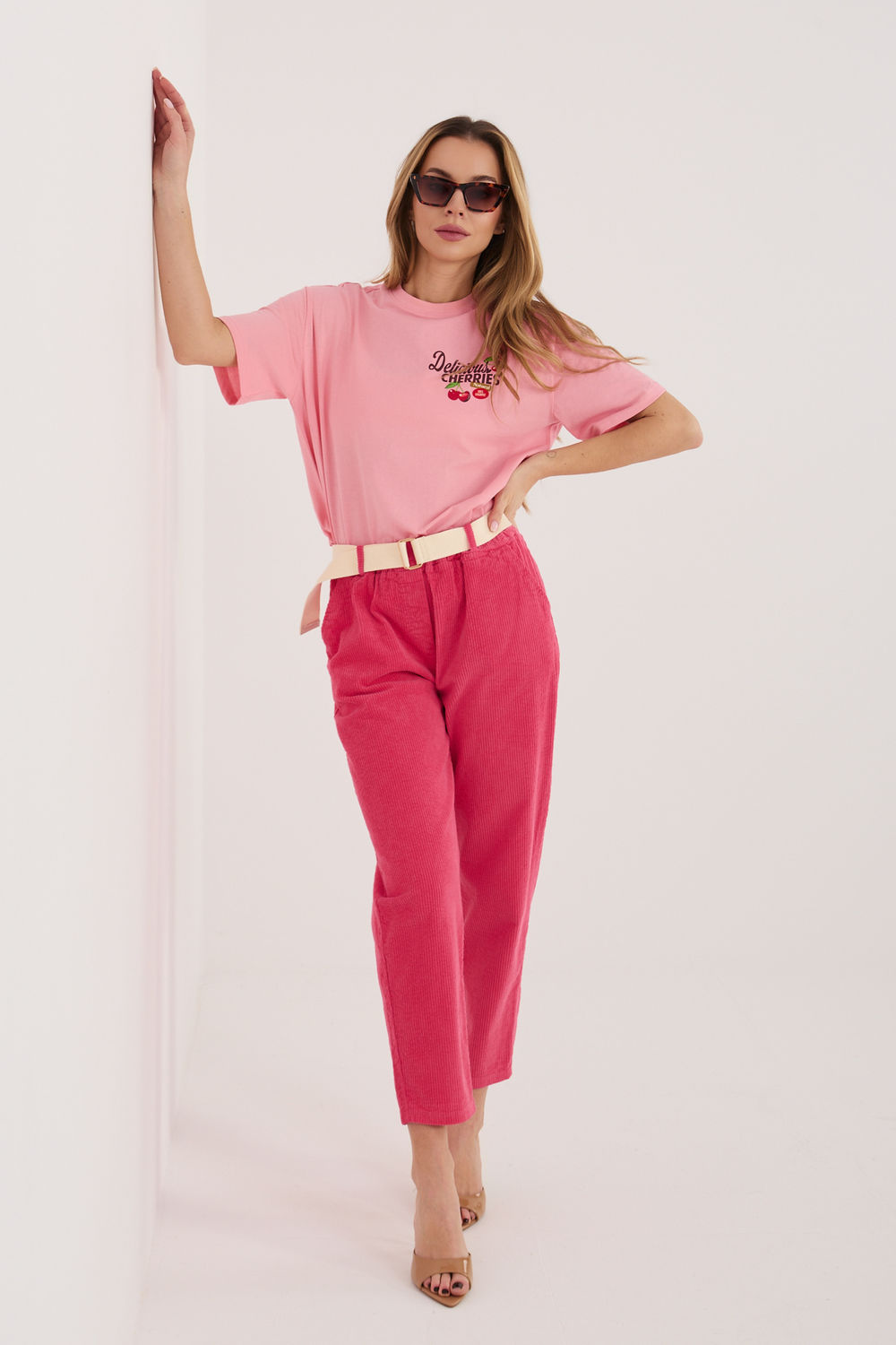 corduroy trousers model 226483 Italy Moda