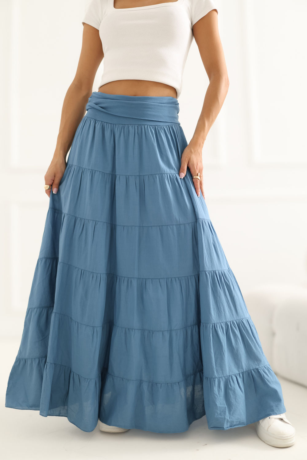 Long skirt model 229475 Italy Moda