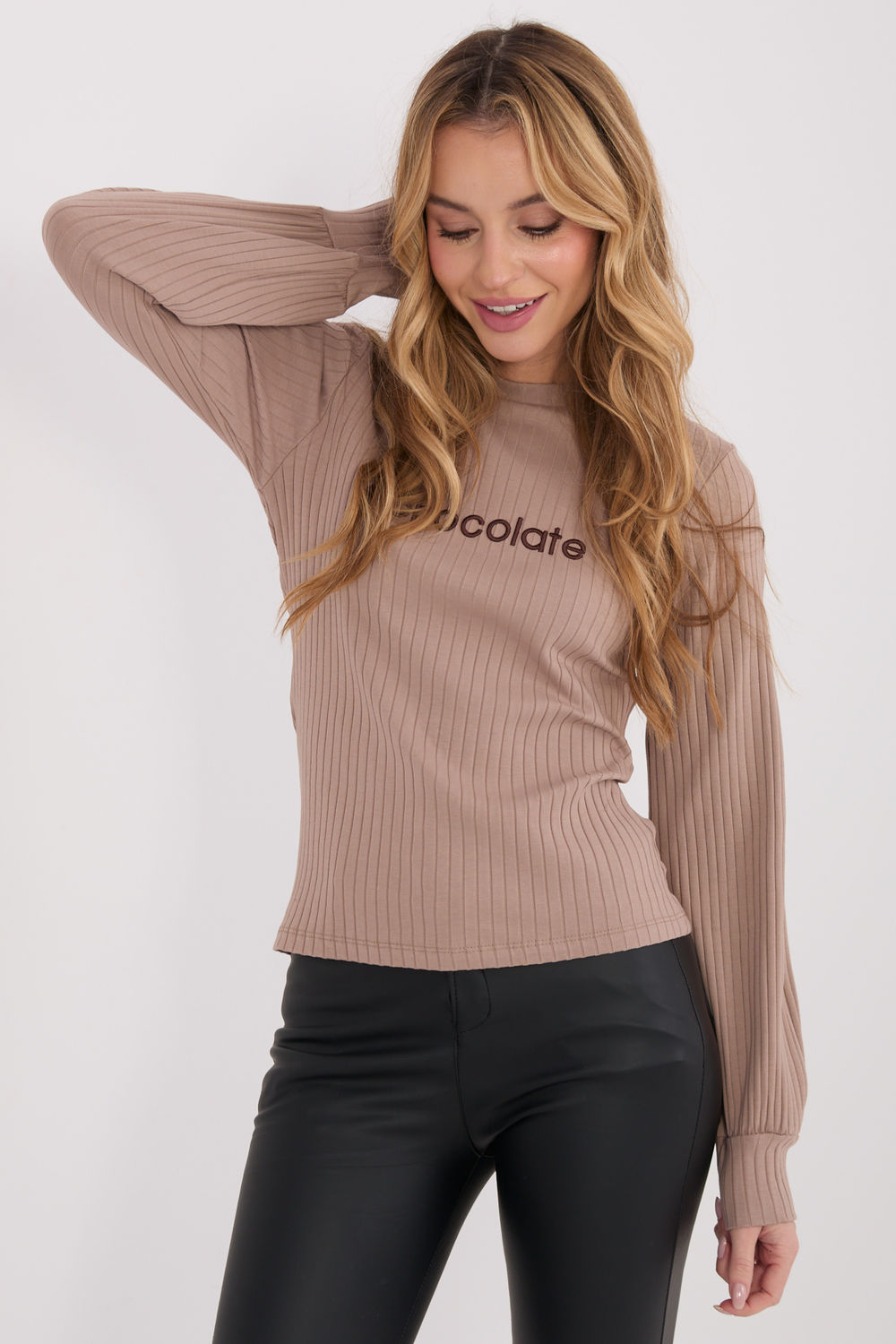 Blouse model 222392 Rue Paris