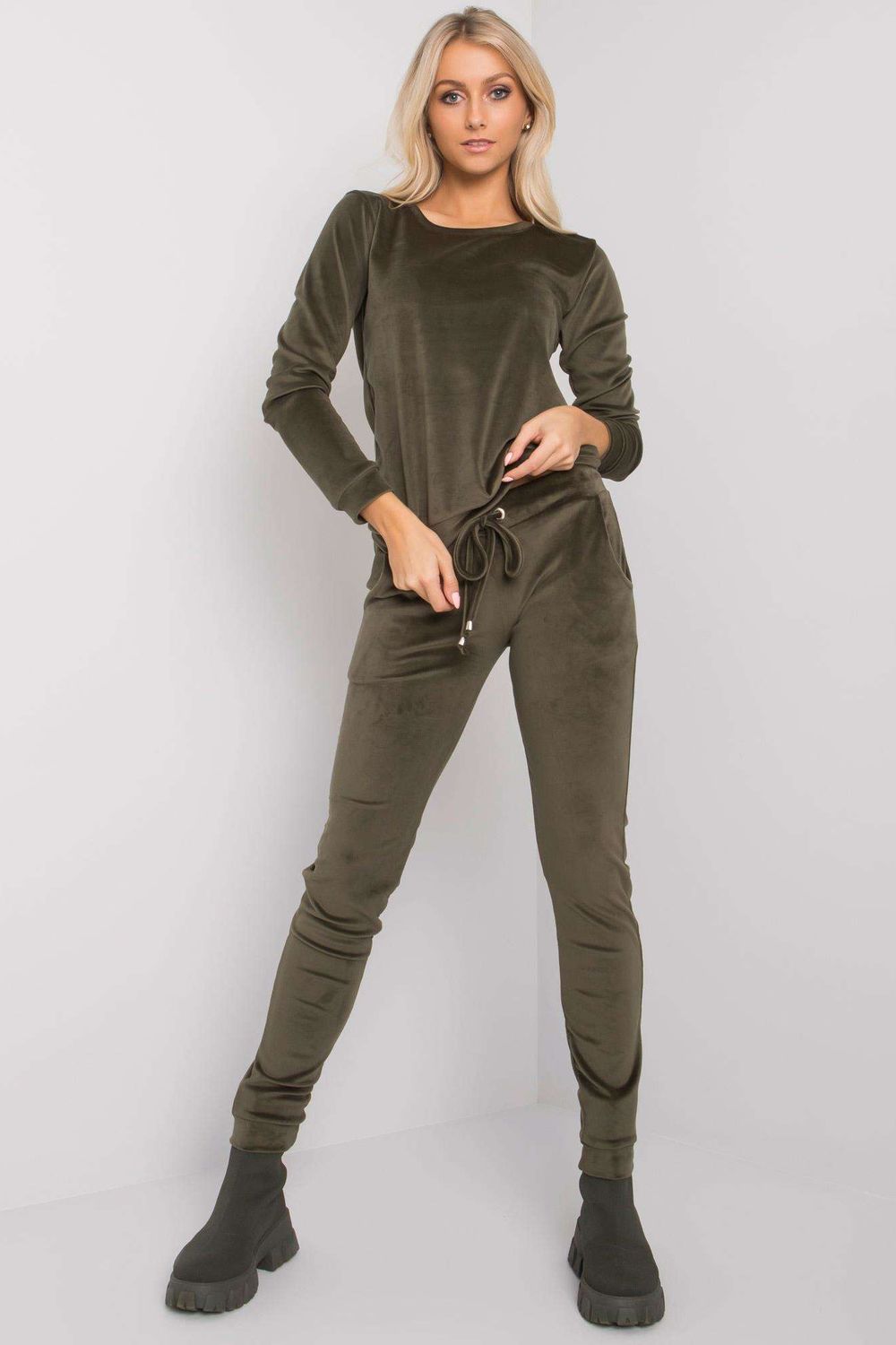 Set model 175107 Rue Paris