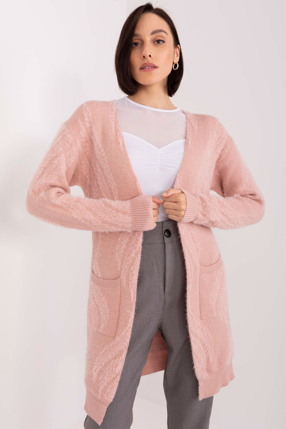 Cardigan model 188281 AT  Size one-size-fits-all