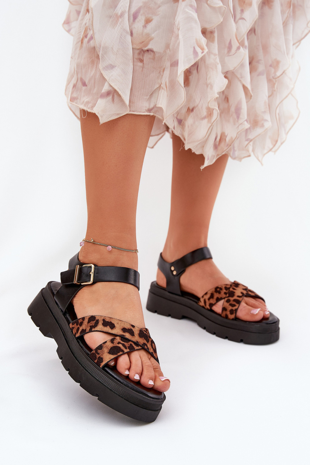 Platform sandals model 209897 Step in style