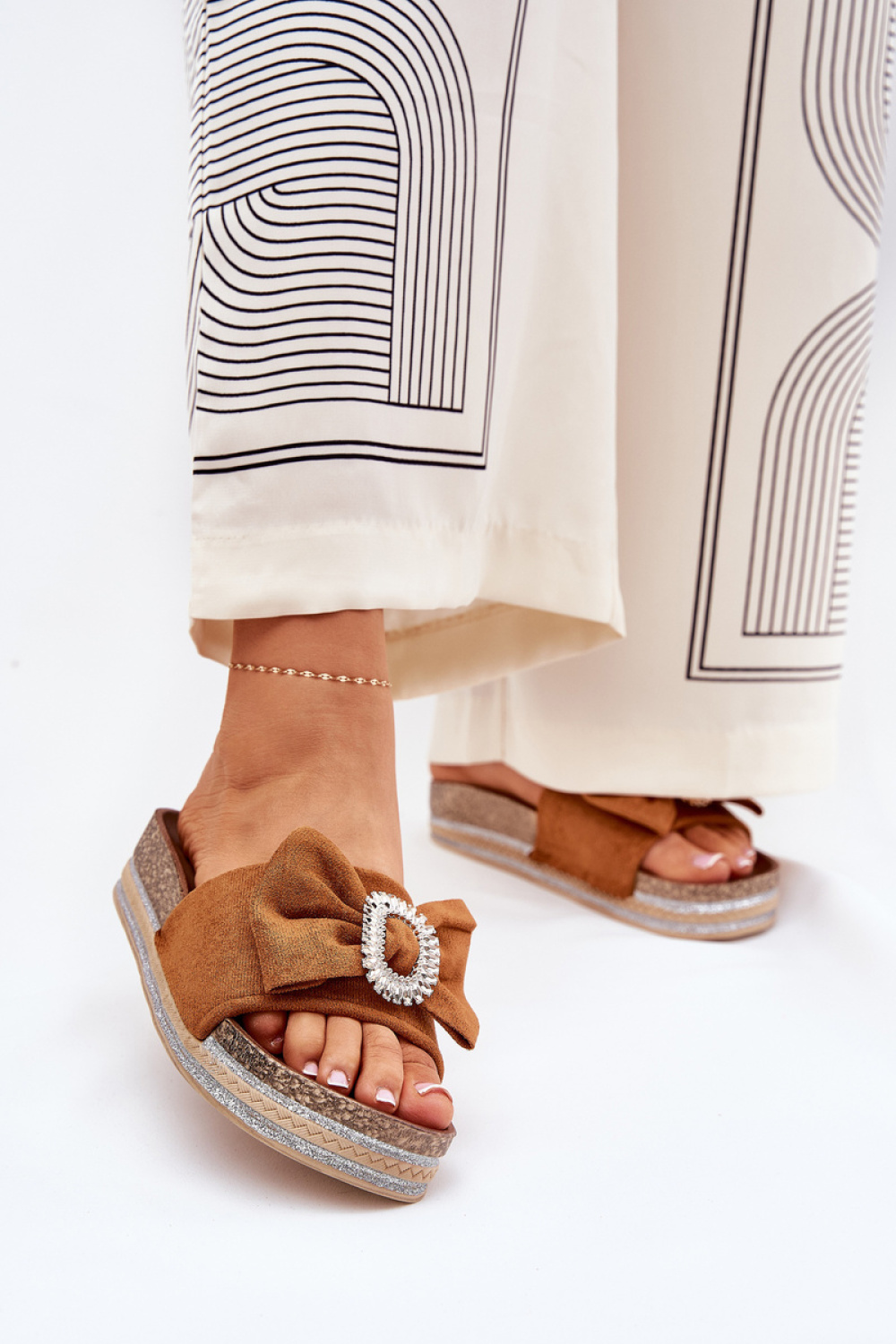 Platform sandals model 210763 Step in style