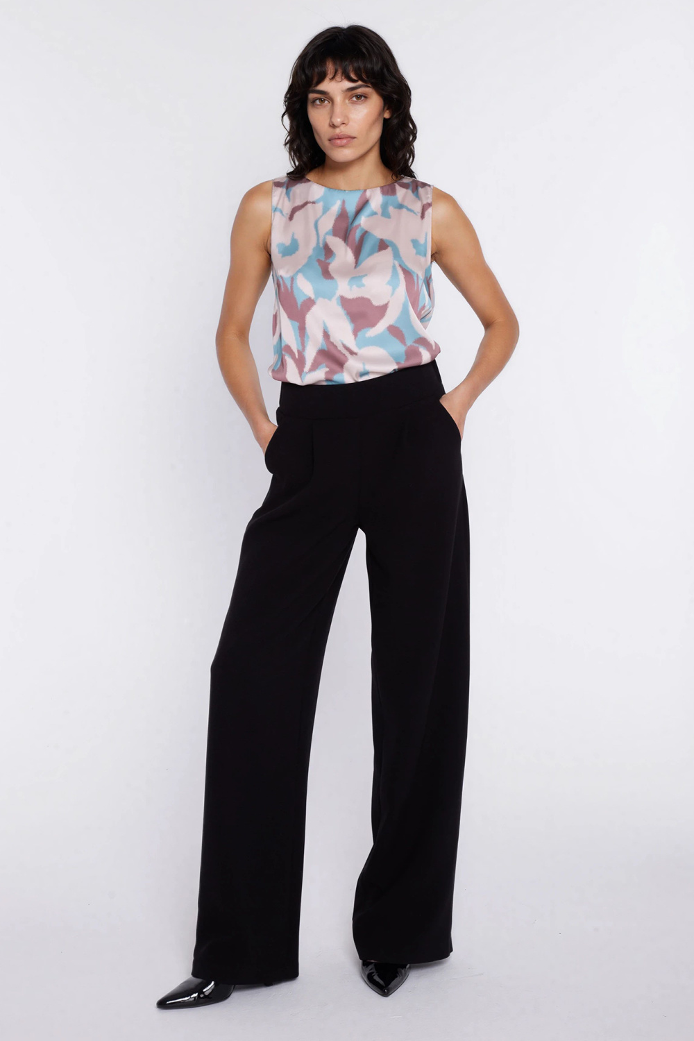 Women trousers model 225825 Nife