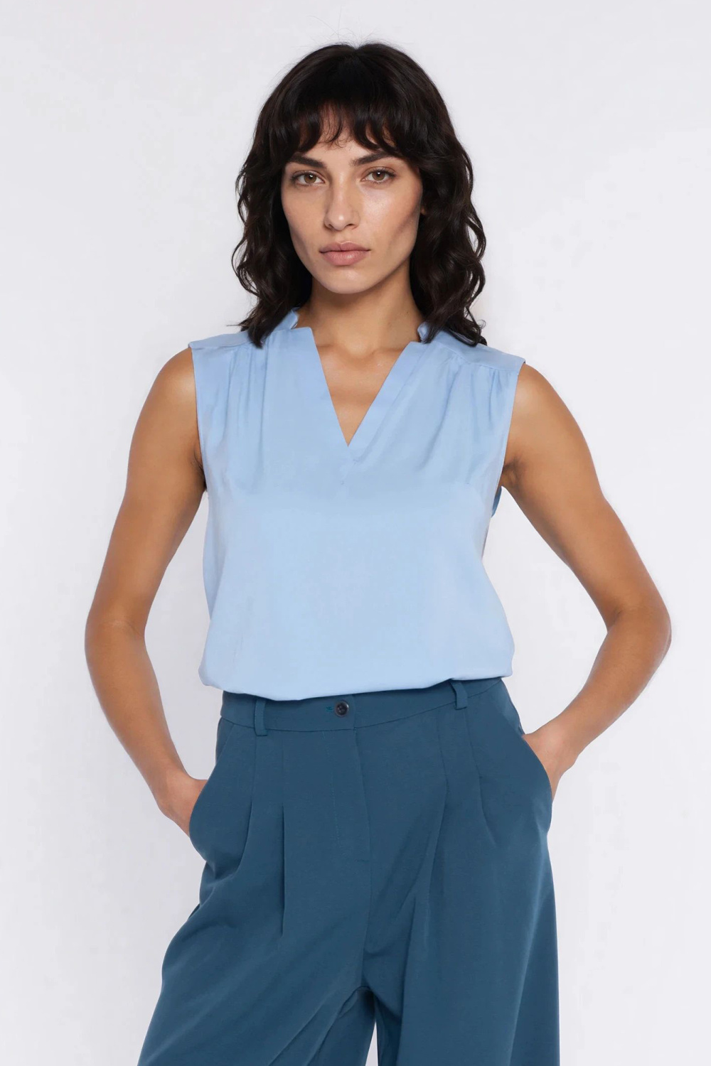 Blouse model 227158 Nife