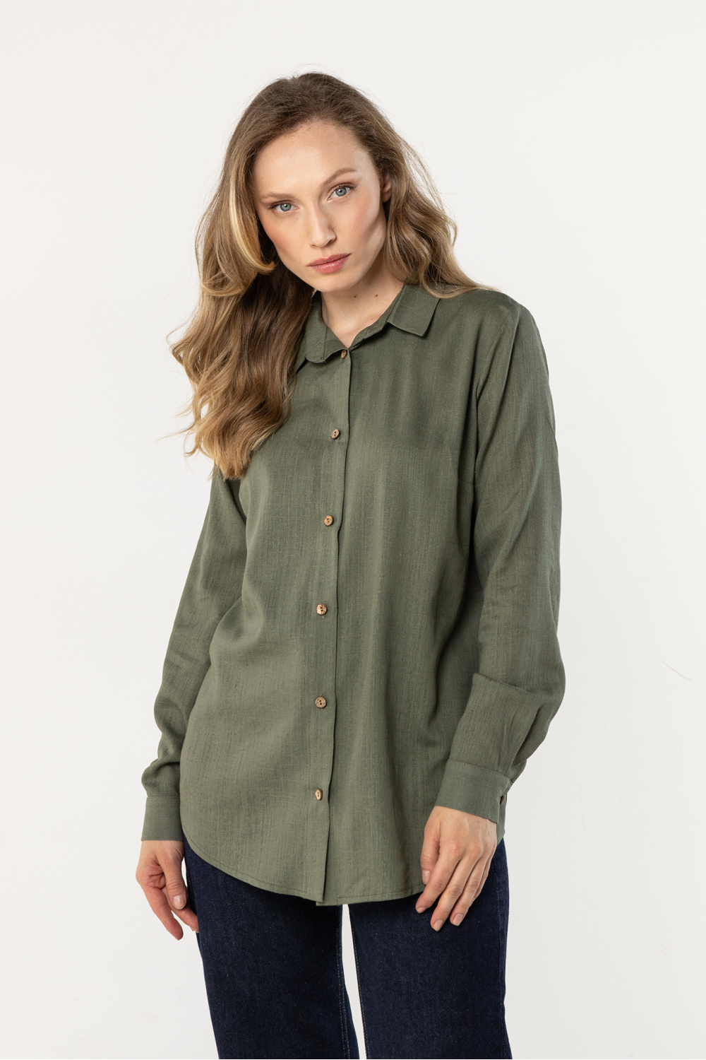 Long sleeve shirt model 225314 awama