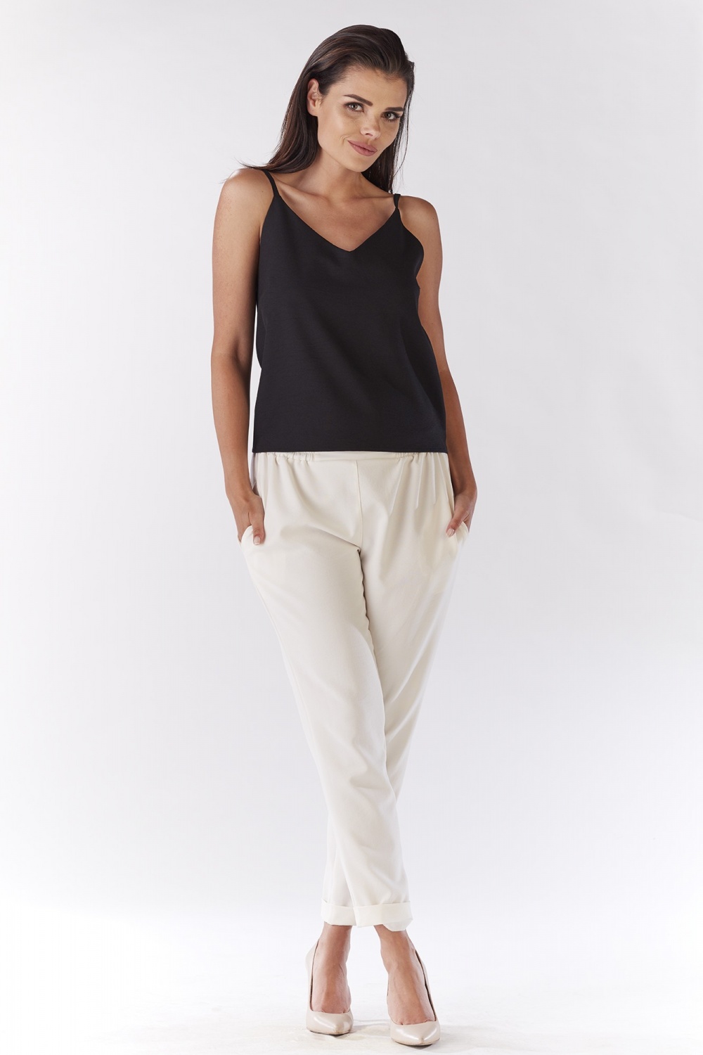 Women trousers model 144697 awama