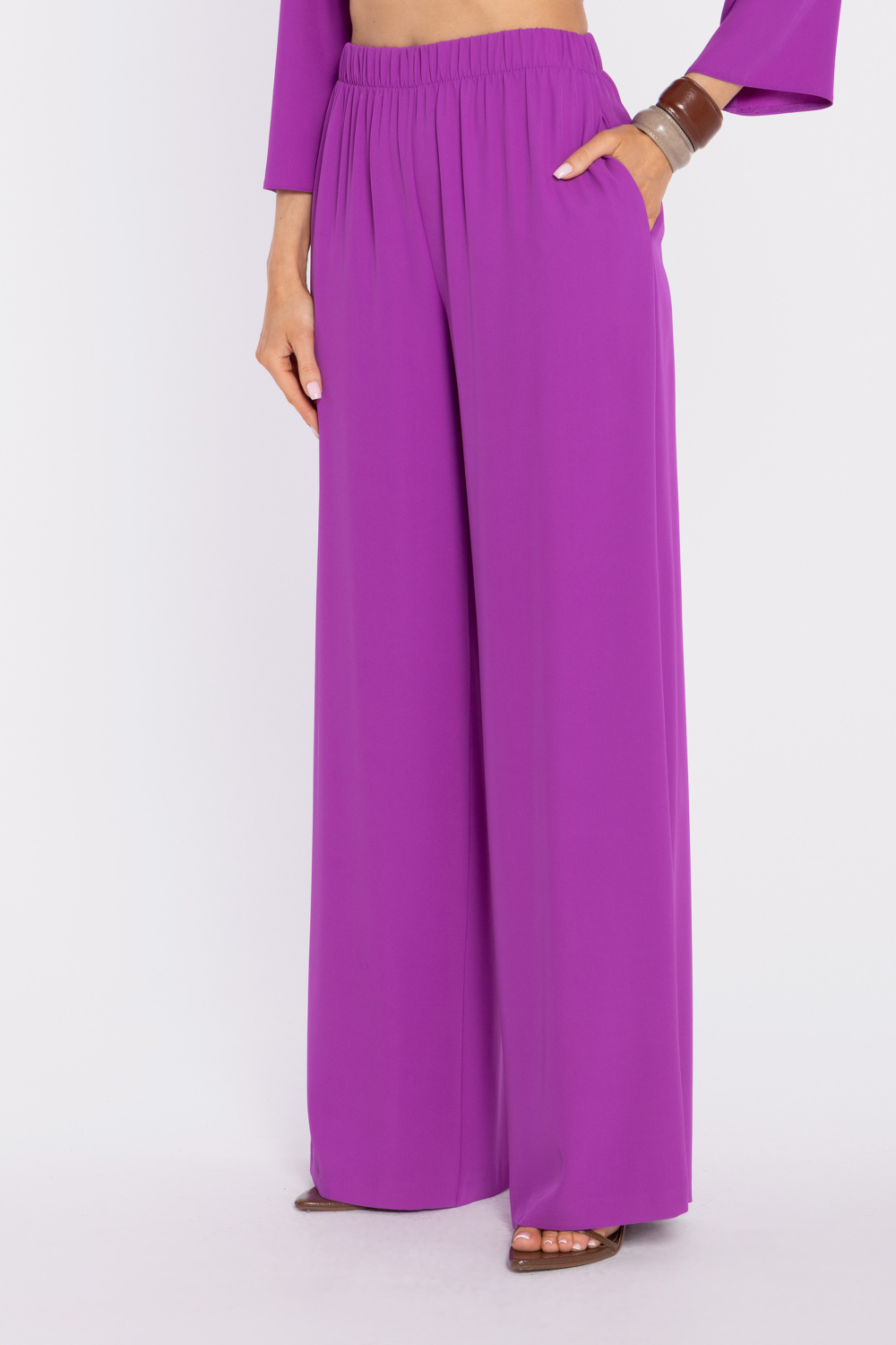 Women trousers model 225925 Moe