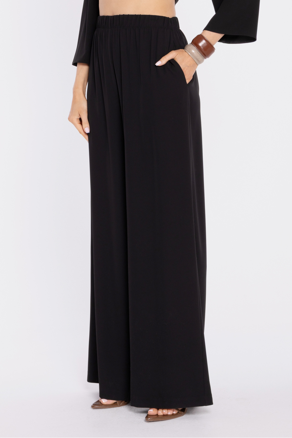 Women trousers model 225926 Moe