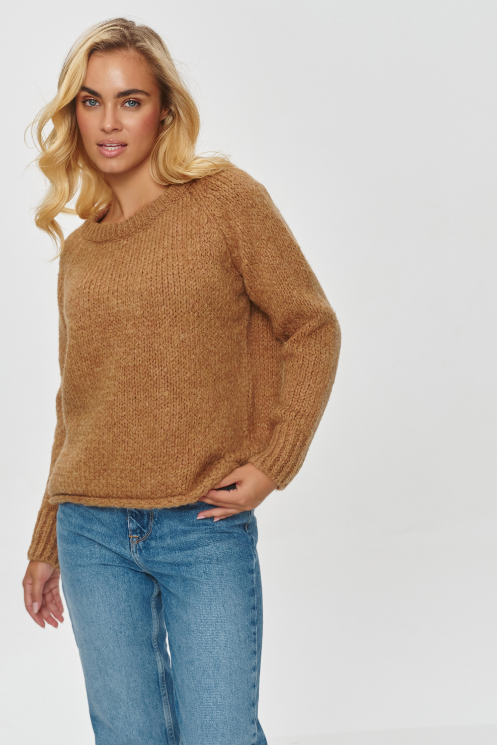 Jumper model 201807 Makadamia