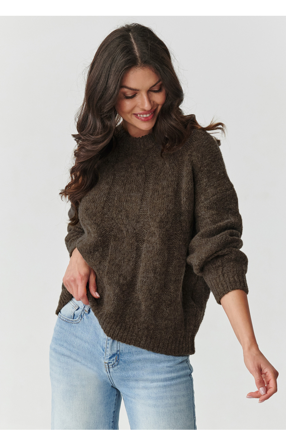 Jumper model 217355 Makadamia