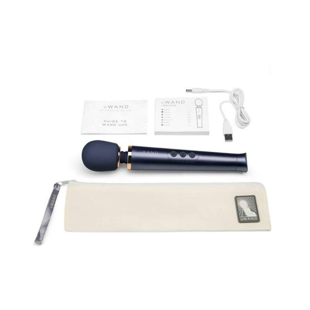Le Wand Petite Rechargeable Vibrating Massager Navy