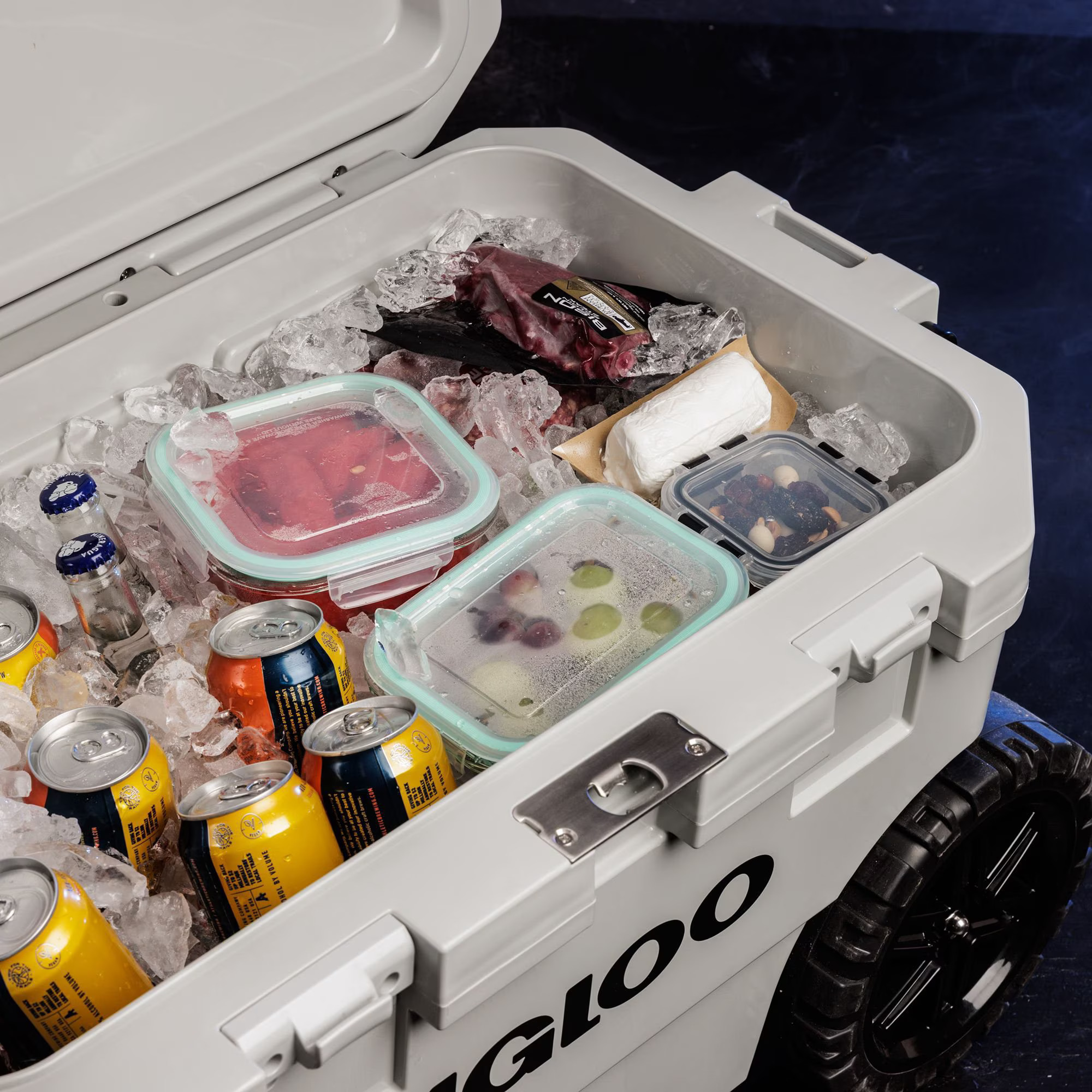Igloo 70 QT Trailmate Journey Rolling Cooler, Americana thumbnail 4