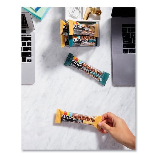 KIND Plus Nutrition Boost Bar, Cranberry Almond and Antioxidants, 1.4 oz, 12/Box (17211) thumbnail 5